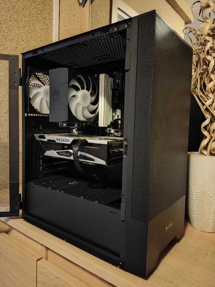 Komputer gamingowy 5700X / 16RAM / RX 6650XT / 1TB / WIN 10 Pro