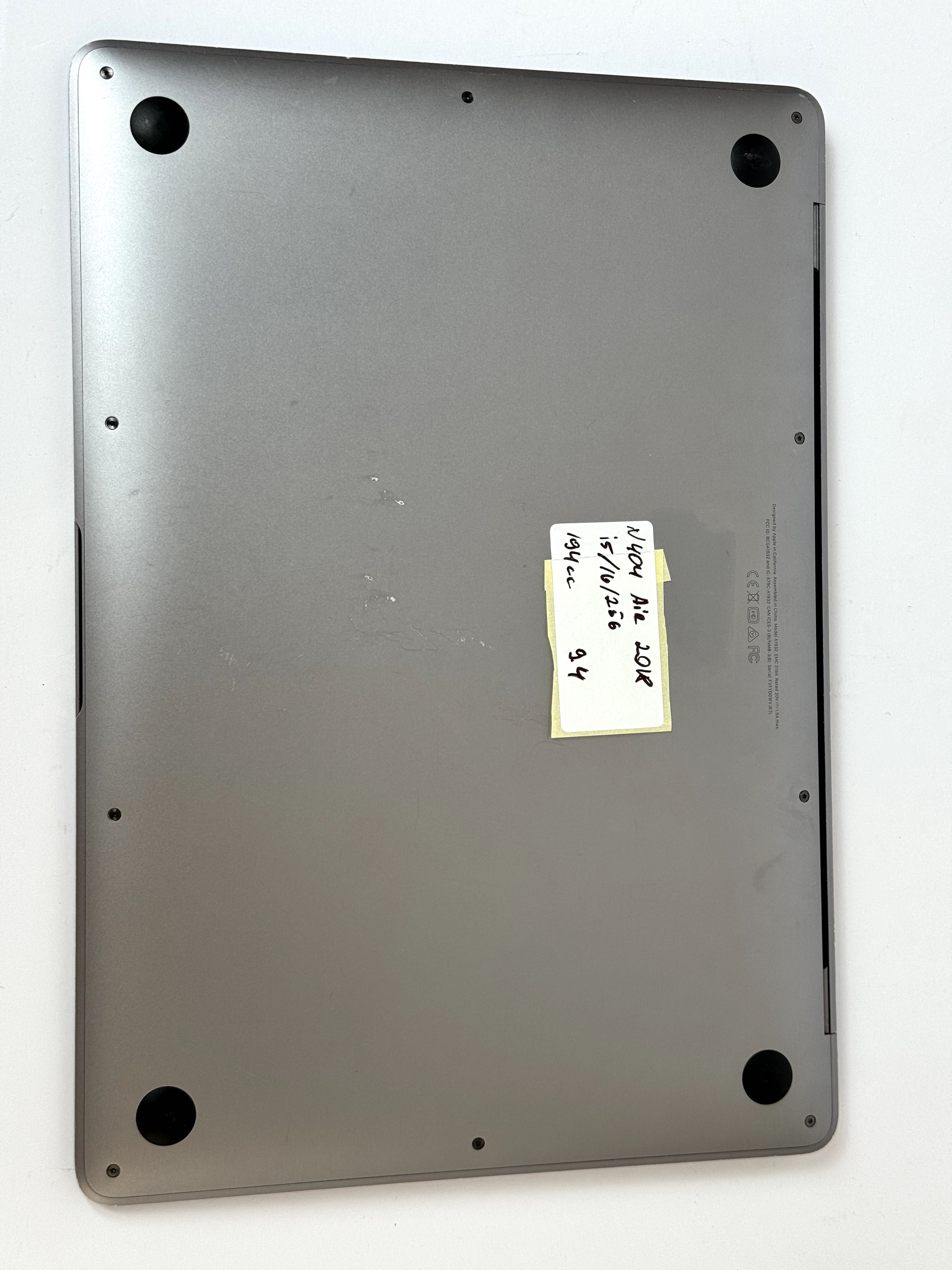 MacBook Air 13' i5 16/256 Space 2018
