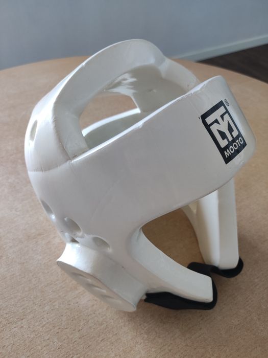 Шлем карате Mooto