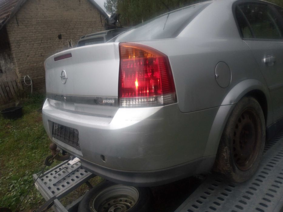 Zderzak tylny Z157 vectra c Sedan tylna klapa lampy hak holowniczy
