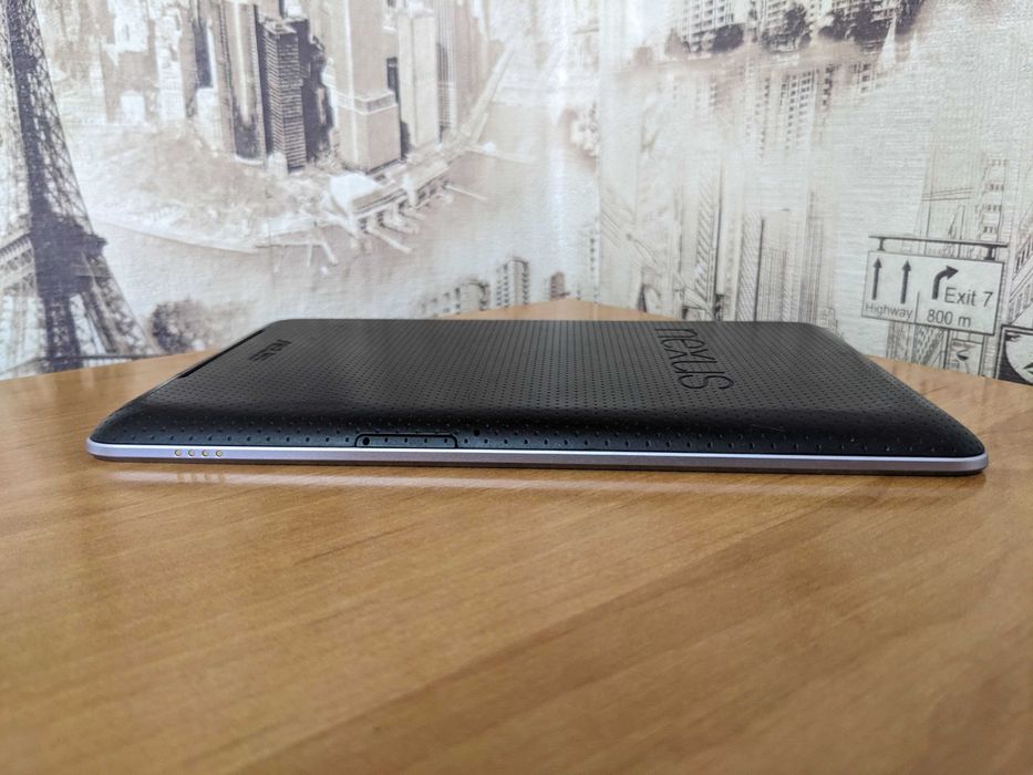 Планшет Asus Google Nexus 7 2012 3G 32GB +блочек + кабель + переходник