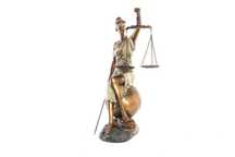 Estatueta Deusa Justiça Sentada- 17x15x35cm By Arcoazul