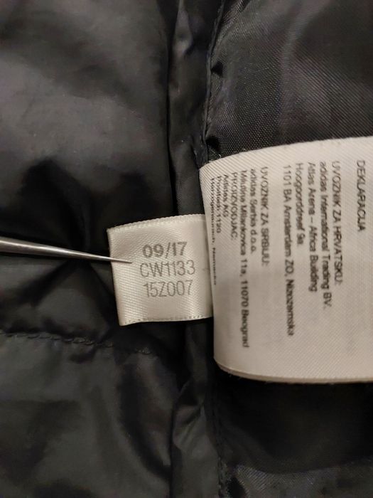 Куртка adidas пуховик (оригінал) розмір: 13–14y / 164 см, 10/10