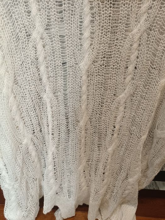 Sweter z dziurami Zara M-L