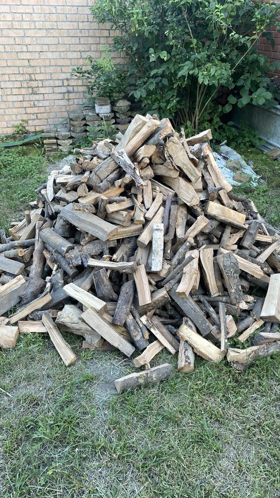 Продам дрова колотые и пиляные