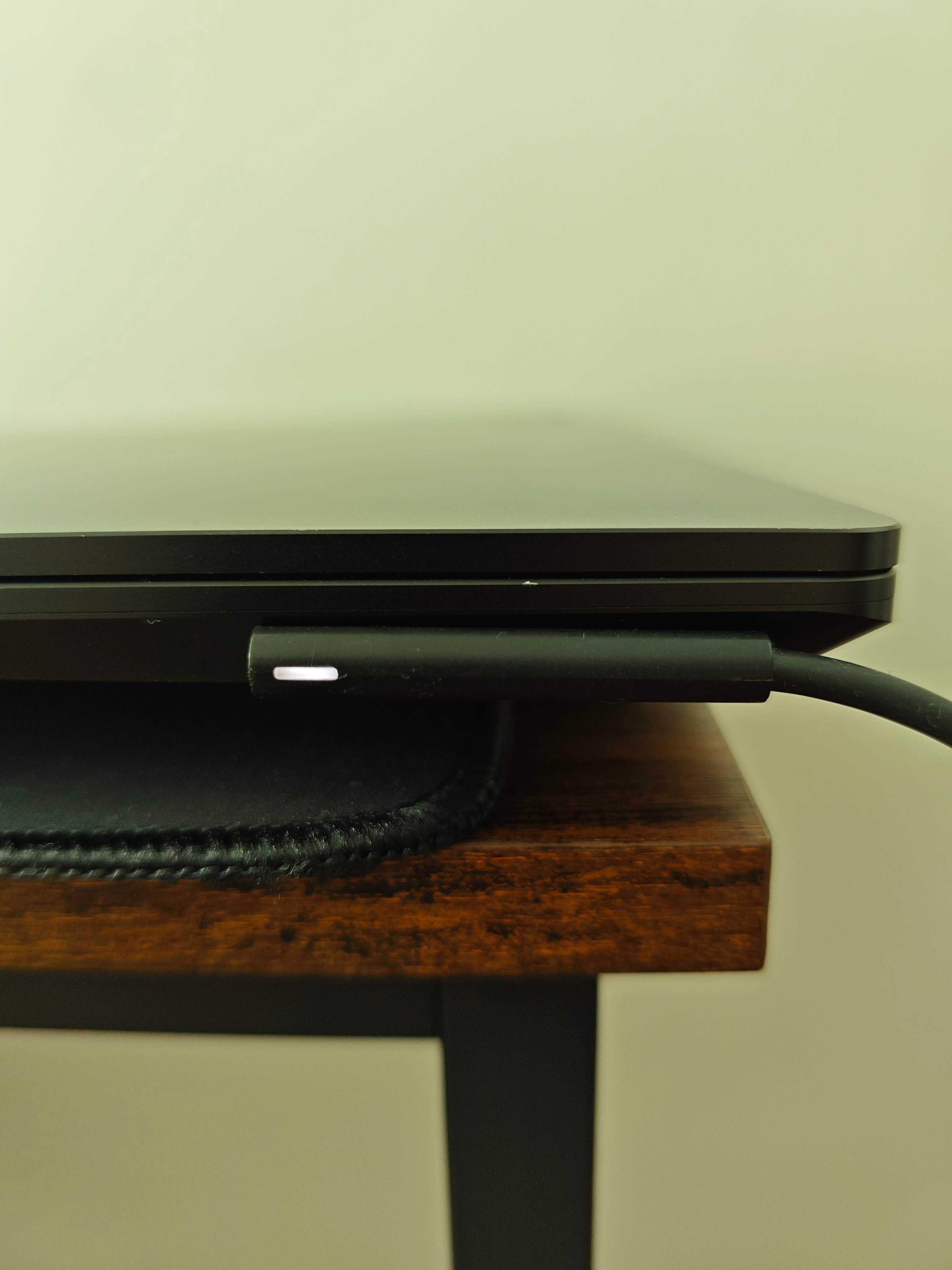 Microsoft Surface Laptop 4 - Core i5/16GB Ram/512GB SSD