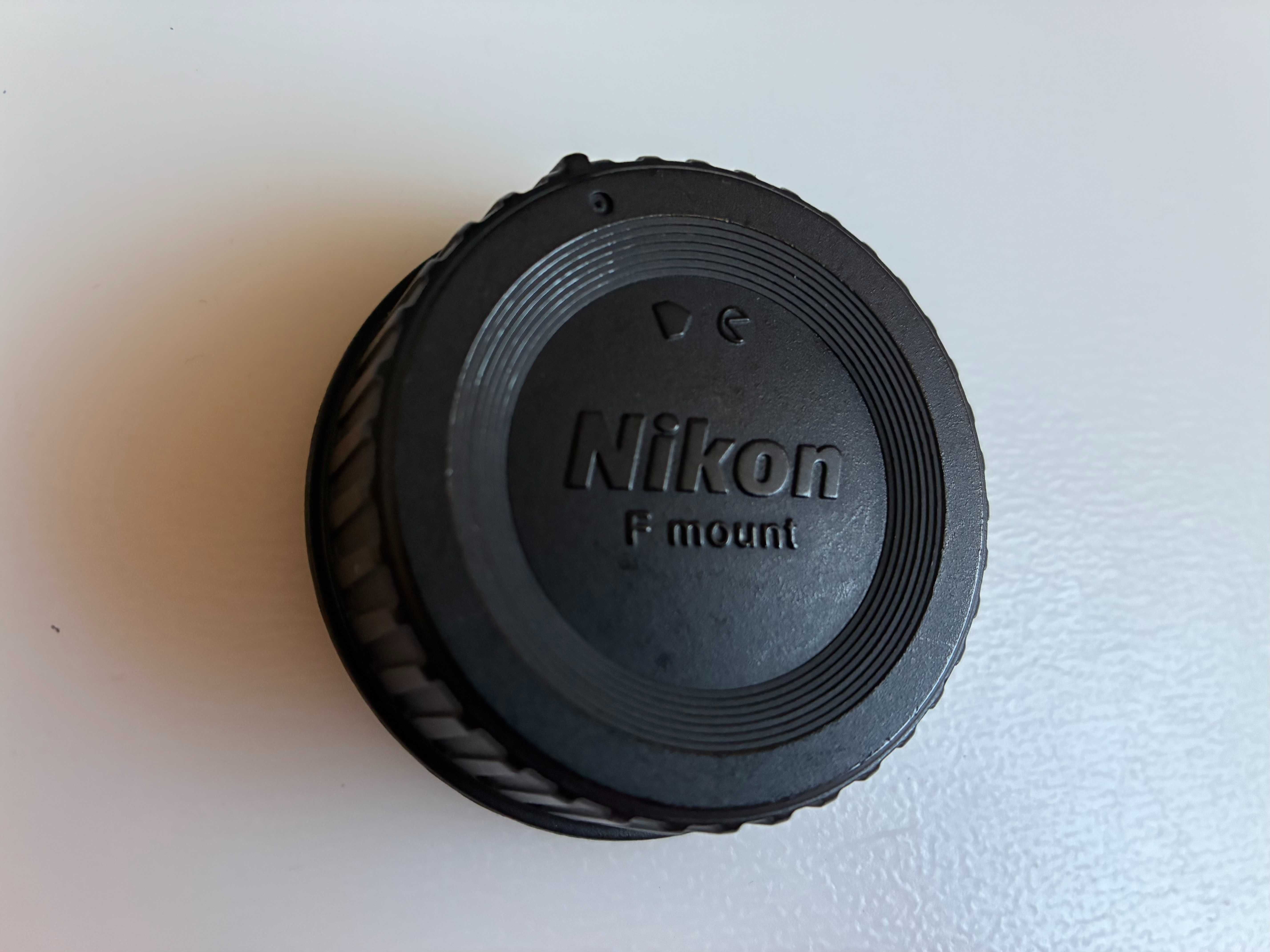 Objetiva Nikon AF Nikkor 20mm f2.8 D