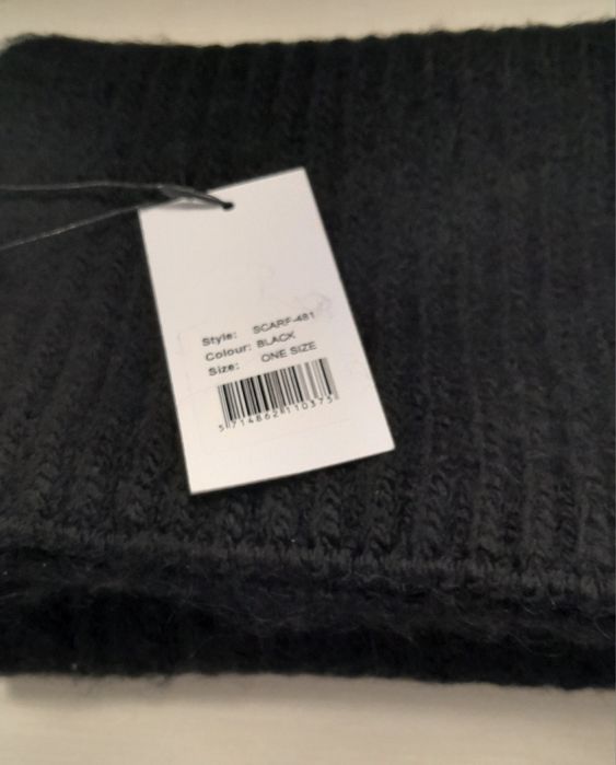 Szalik damski marki Sisters Point