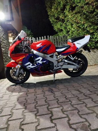 Honda CBR 900 rr fireblade 919 sc33 lift