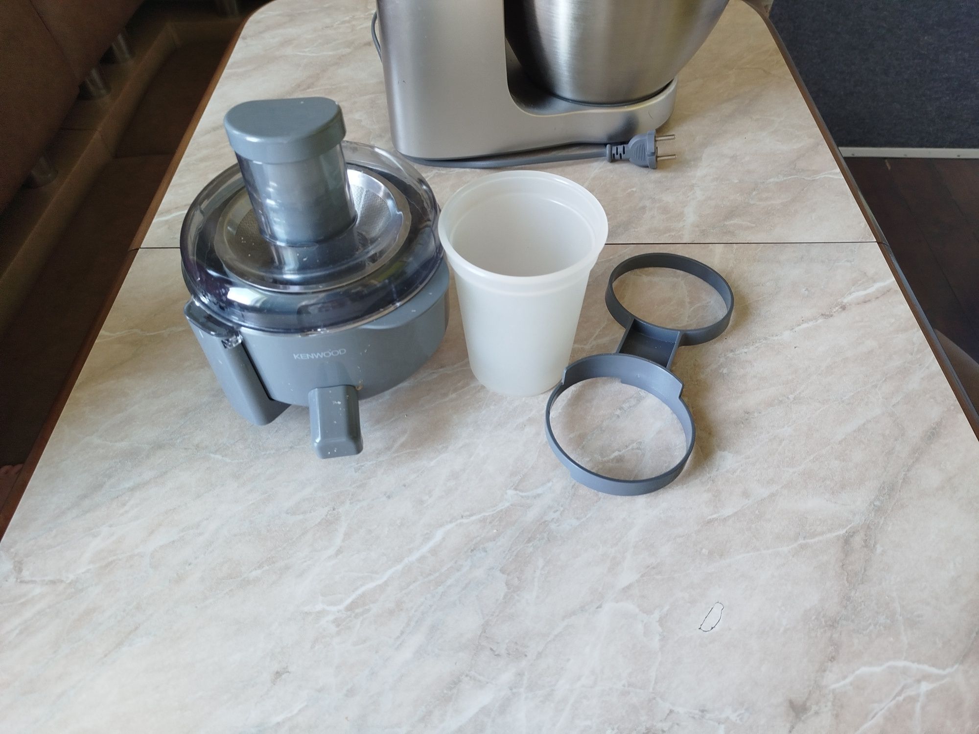 Кухонний комбайн Kenwood !