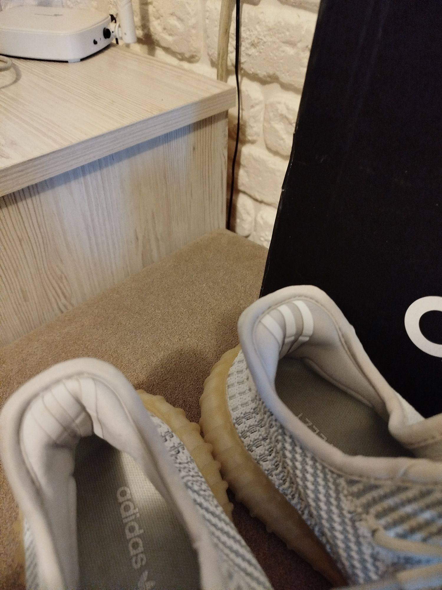 Чоловічі Кросівки Adidas Yezzy boost 25,5см