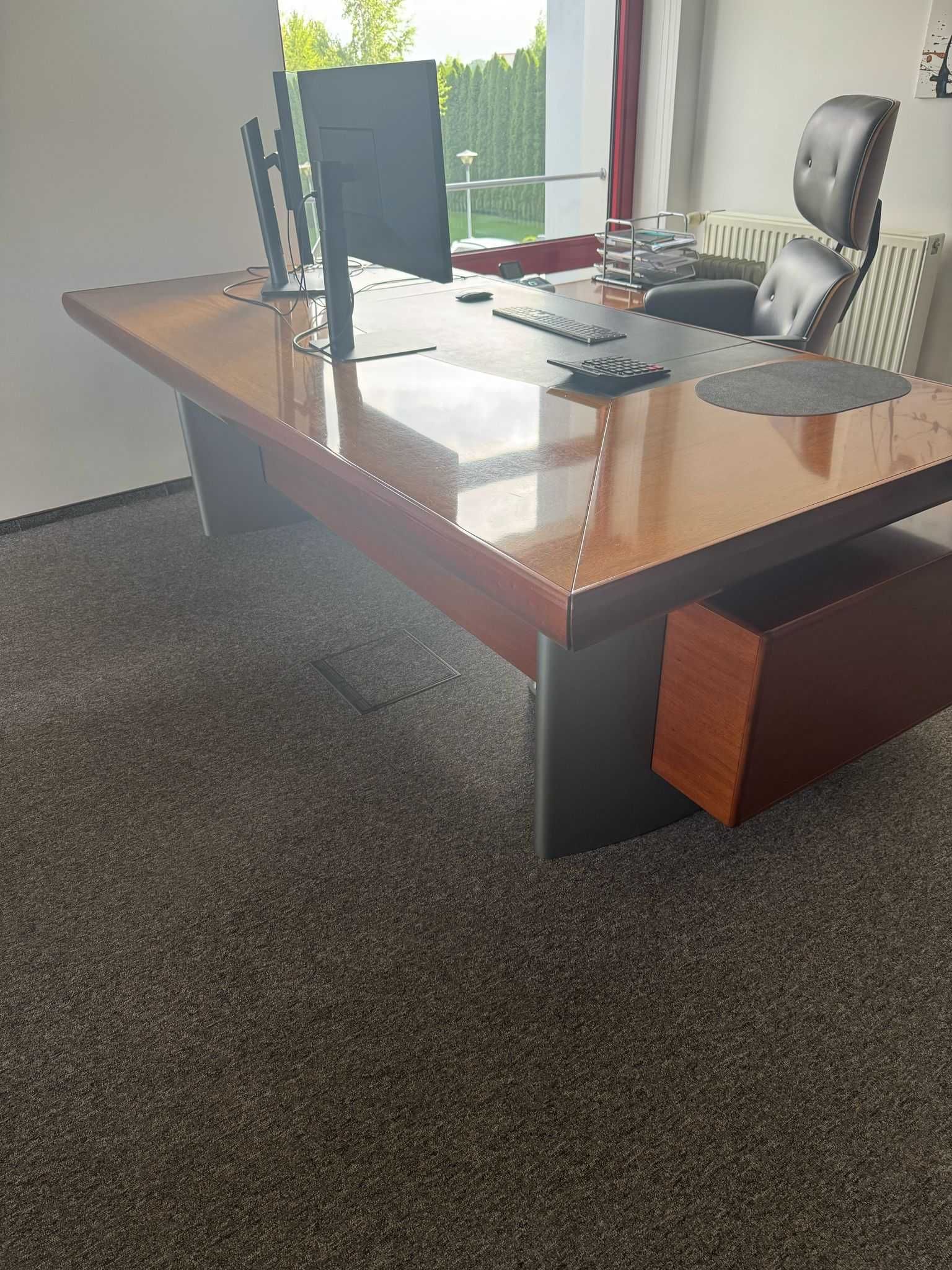 Burko Gabinetowe BSC z szafką odbiór osobisty