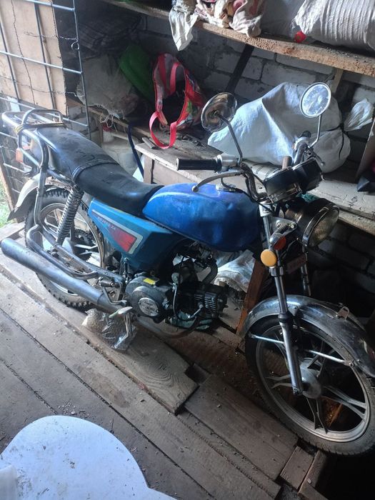 Продам мопед 125 куб.см.