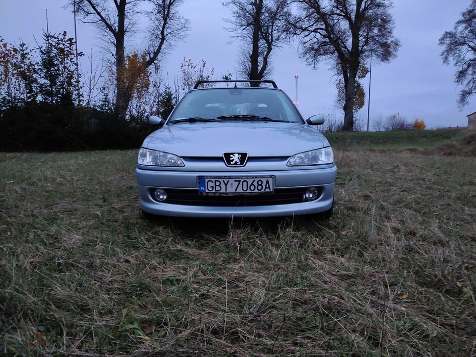 Peugeot 306 1.6 benz.