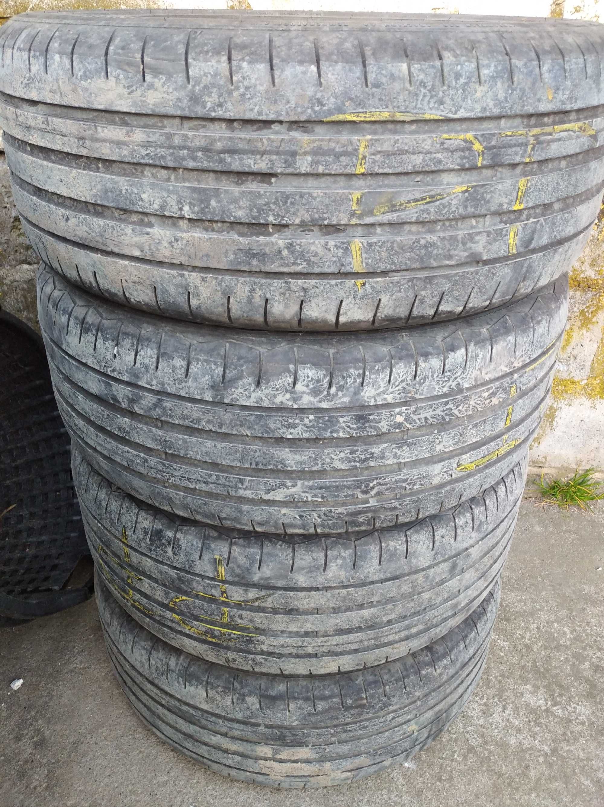 Opony letnie Dębica Presto UHP 215/50 R17 95 W 4 szt.