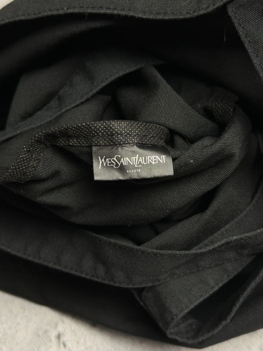 Shopper yves saint laurent beauty, ysl