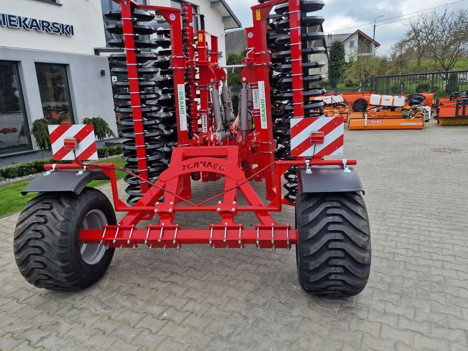 Brona talerzowa hydrauliczna talerzówka 4 m 4,5 m 5 m Grano System