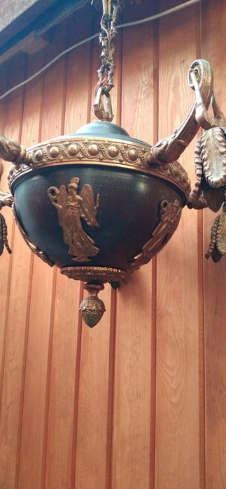 Żyrandol mosiężny  z początku |××