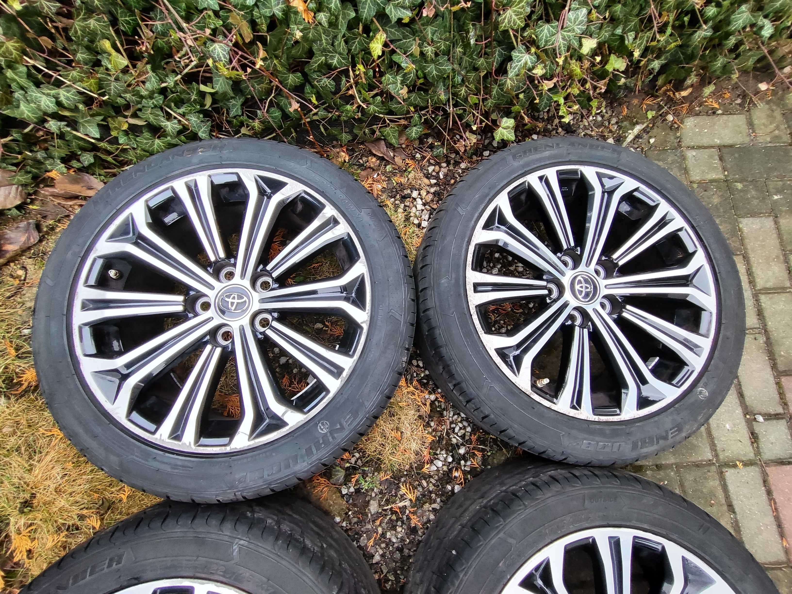 Koła Toyota Corolla E21 17 5x114,3 Felgi Auris CHR Camry Prius Yaris