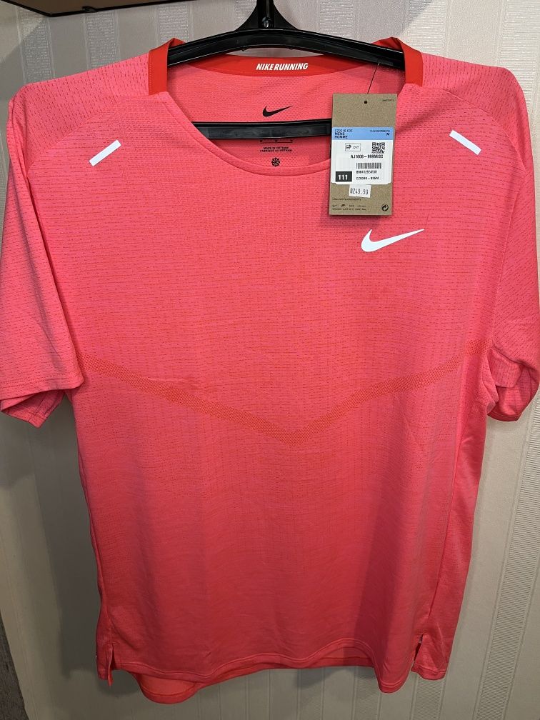 Футболка NIKE m nk DFADV TECHKNIT Ultra
CZ9046-635