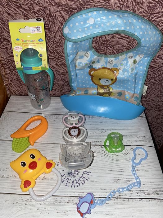 Дитячі речі в гарному стані, дещо нове не будо у використанні