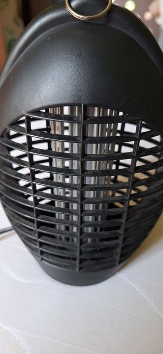 Lampa przeciw komarowa