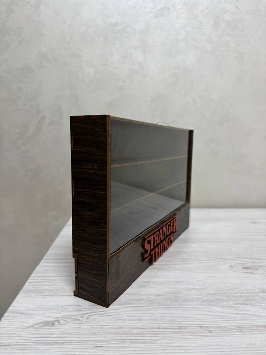 Полка-Вітрина для Колекції Kinder joy Stranger Things Дивні дива кінде