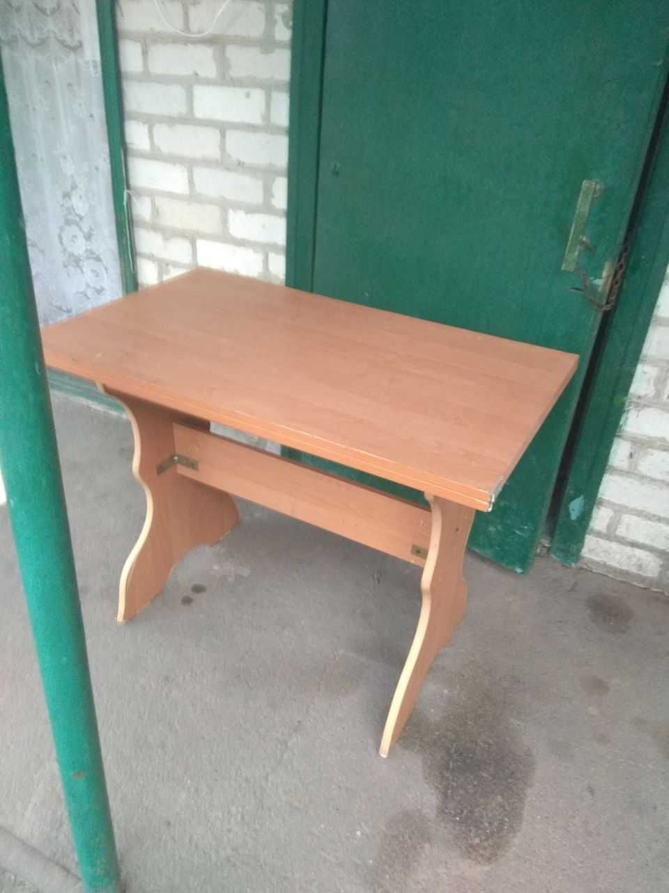 Продам диван та меблі