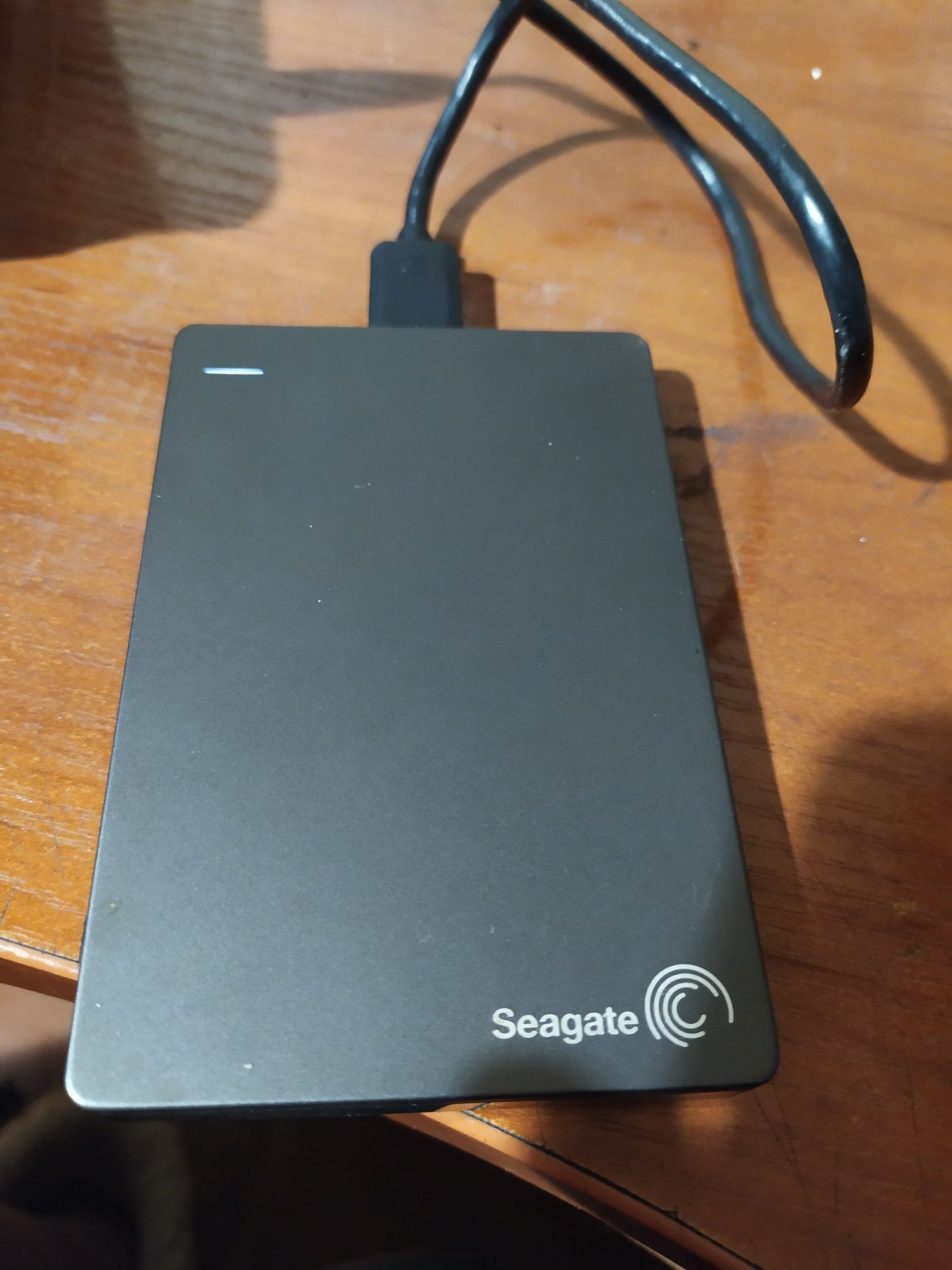 Продам внешний HDD Seagate 1 TB