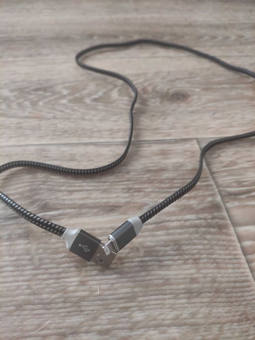 Продам шнур на айфон с магнитной головкой