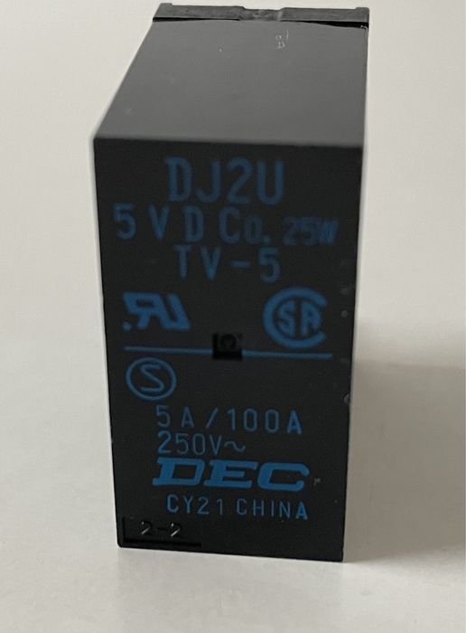 Przekaźnik DJ2U - 5 DC -2Z - DEC - Nowy