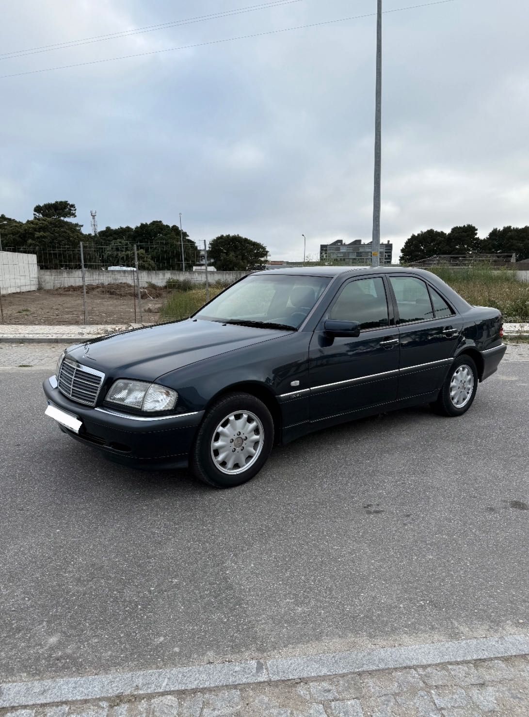 Mercedes Benz C200
