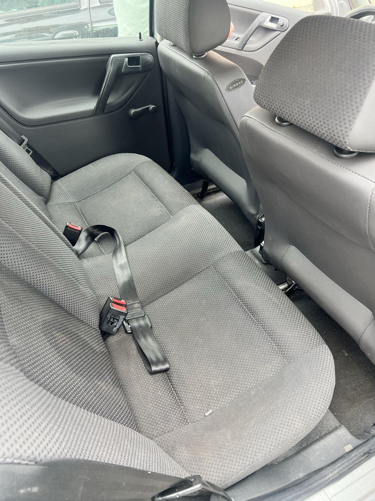 Vendo Polo 2000 1.4 tdi