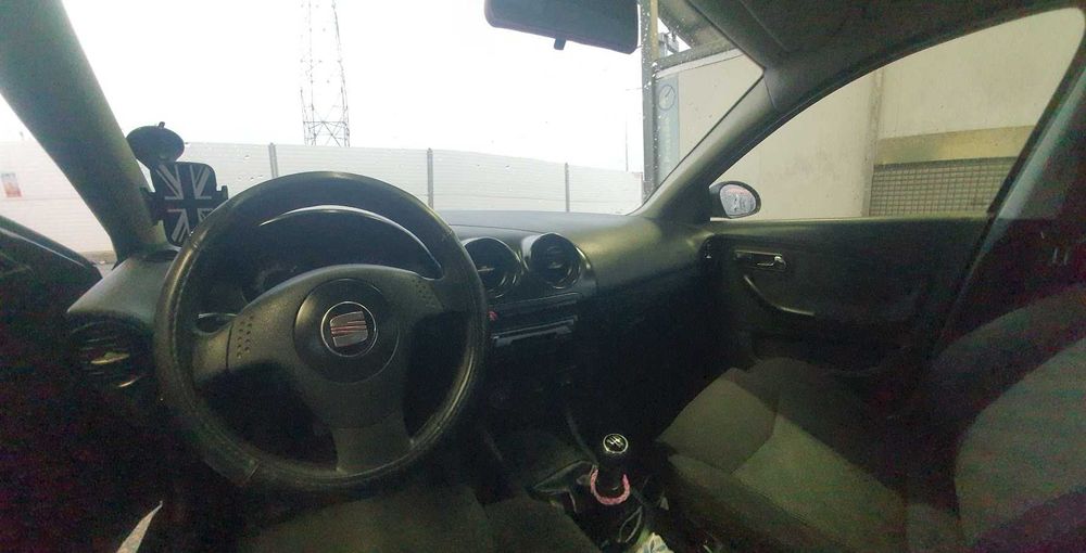 Seat Ibiza 1.4 TDI – Extras – Revisões Feitas – IMPECÁVEL”