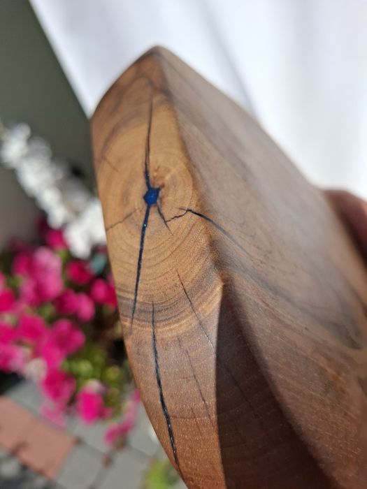 Oryginalna deska kuchenna / Handmade / na prezent orzech włoski żywica