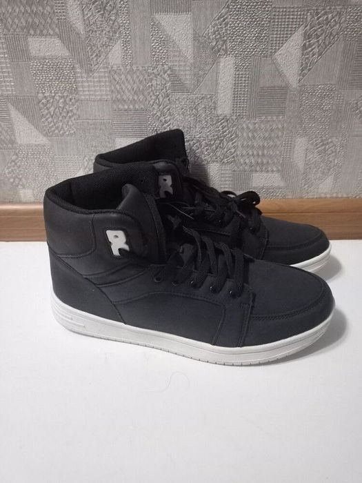 Ботинки.  43 р..