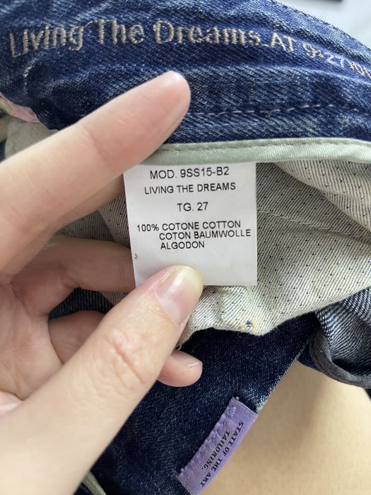 Джинсы рваные синего цвета