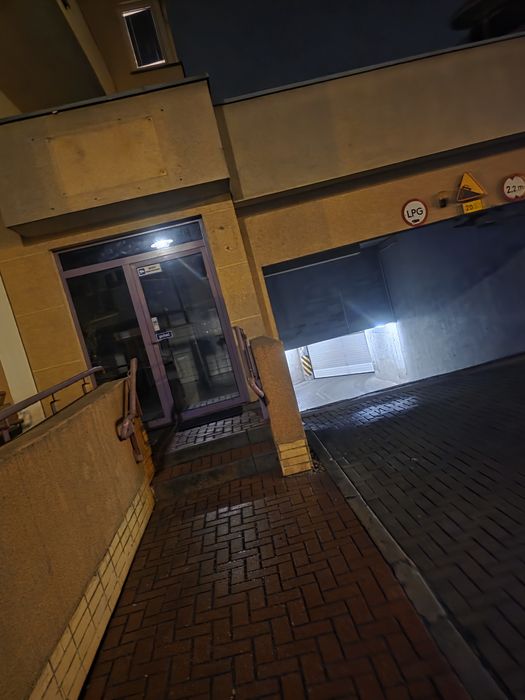 Wynajmę lokal warszawa