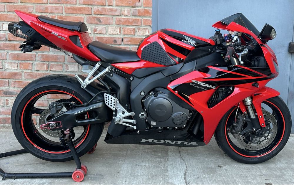 Honda cbr 1000rr