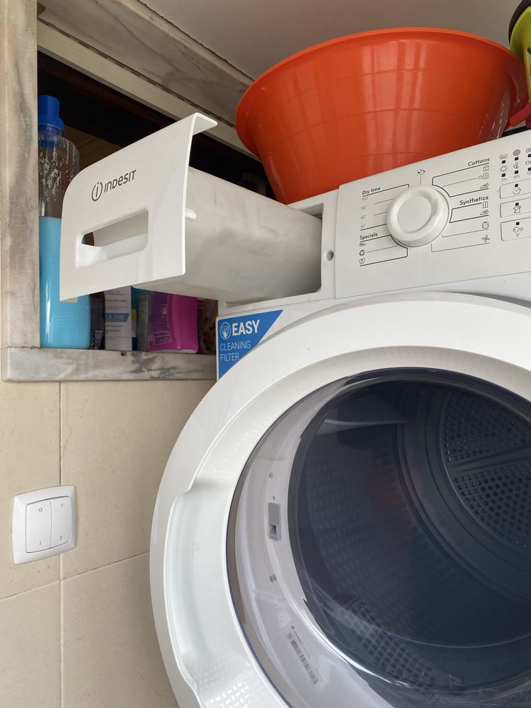 Máquina de Secar Indesit