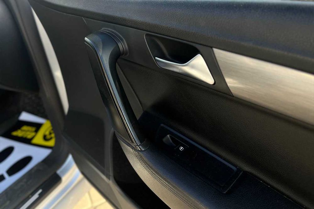 Volkswagen Passat 2011