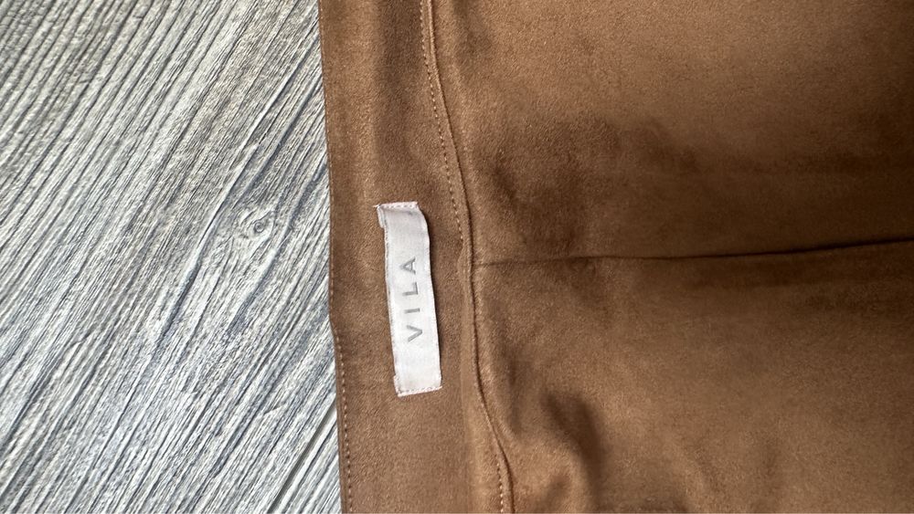 Spodnie Vila rozmiar 44