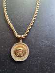 Złoty łańcuszek z zawieszką Versace pr.585