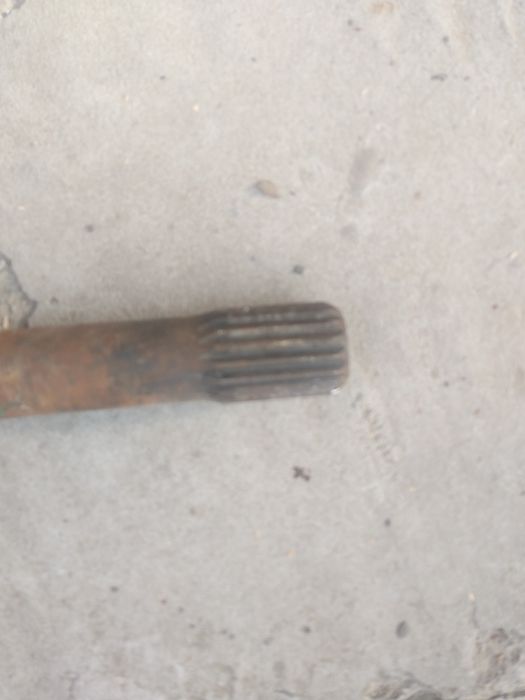 Вал заднього мосту Т-150