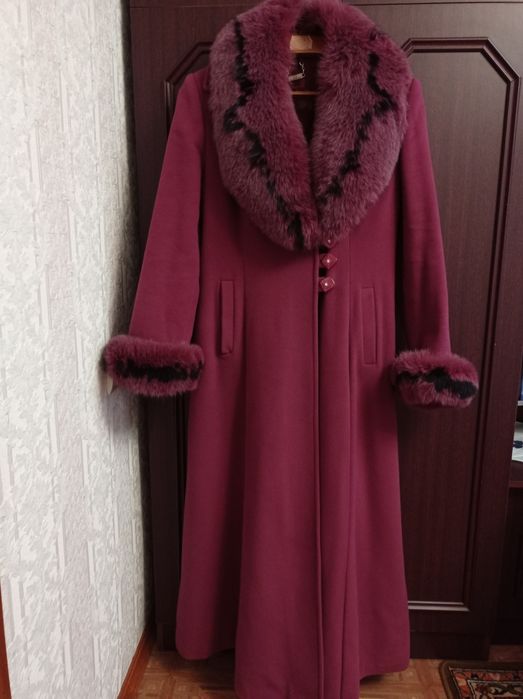 Пальто классическое зимнее