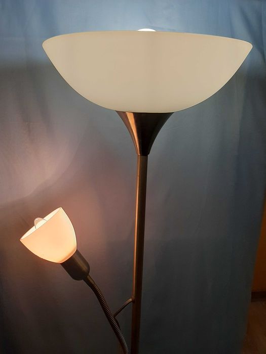 Lampa        stojąca