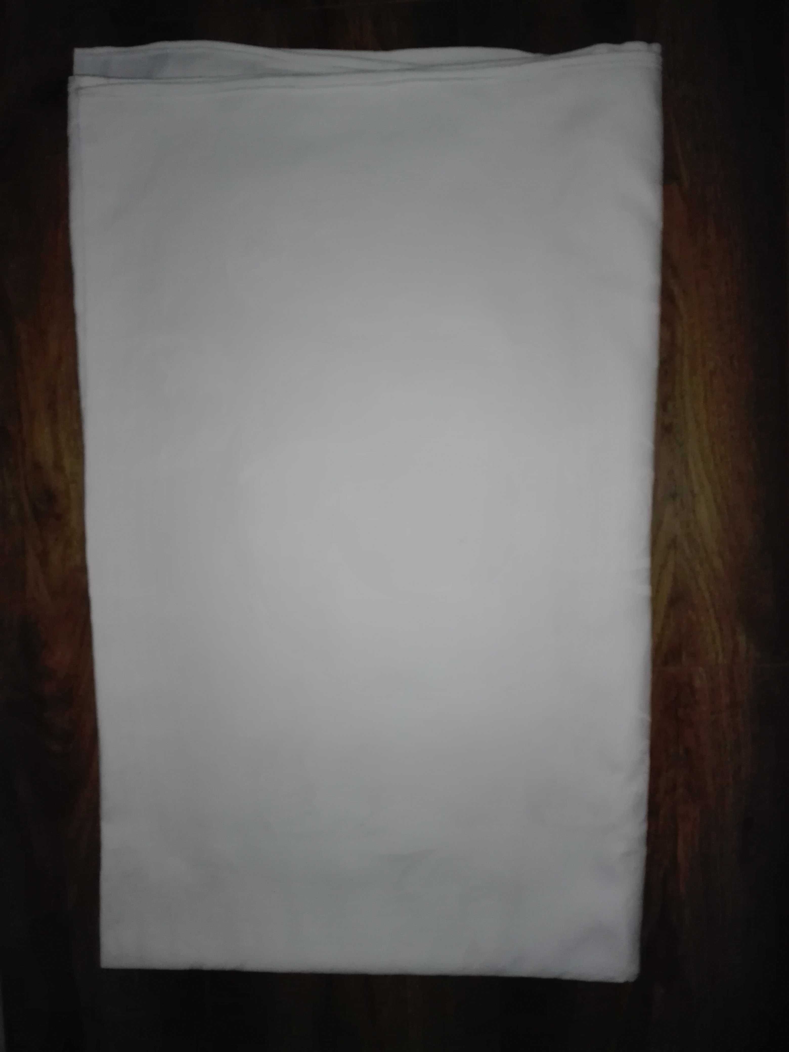 Obrus biały na stół wymiary 112x130 cm