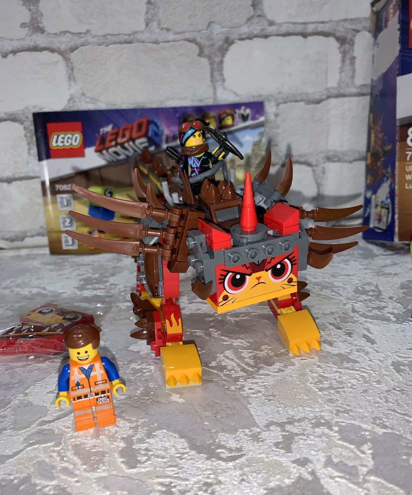 Конструктор LEGO Ультра Киця та воїн Люсі (70827)