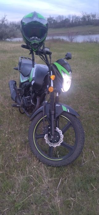 Продам мустанг фості 150