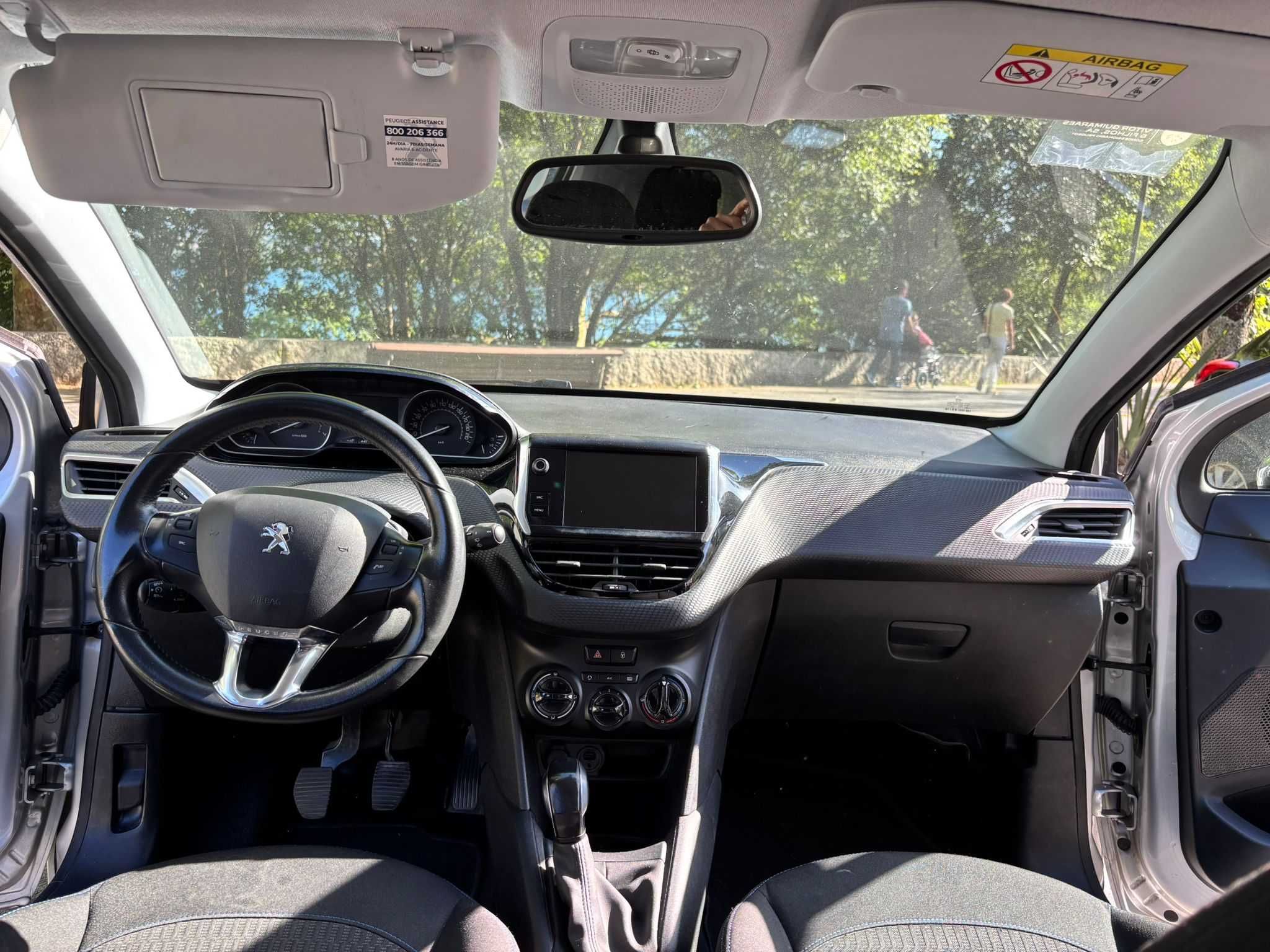 Peugeot 208 STYLE de 2018 com apenas 70 mil km
